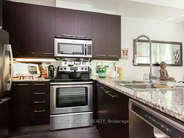 G21-350 Wellington Street W, Toronto, ON, M5V 3W9 - 11