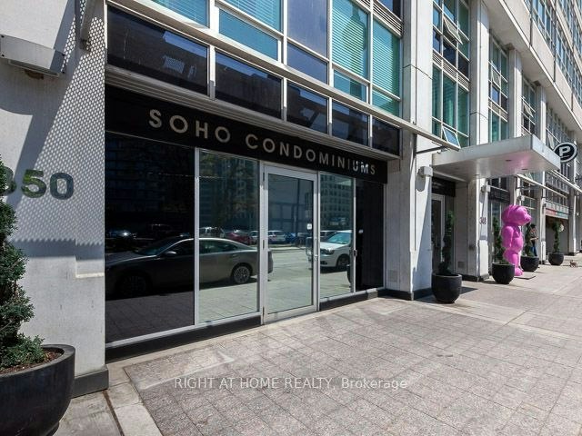 G21-350 Wellington Street W, Toronto, ON, M5V 3W9 - 25