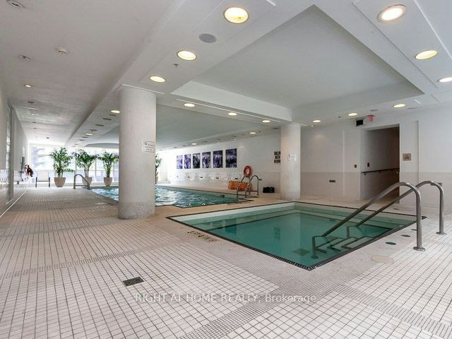 G21-350 Wellington Street W, Toronto, ON, M5V 3W9 - 22