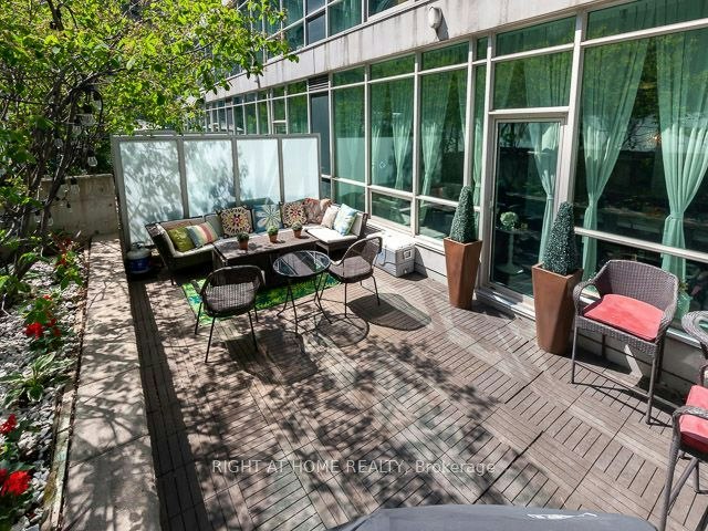 G21-350 Wellington Street W, Toronto, ON, M5V 3W9 - 21