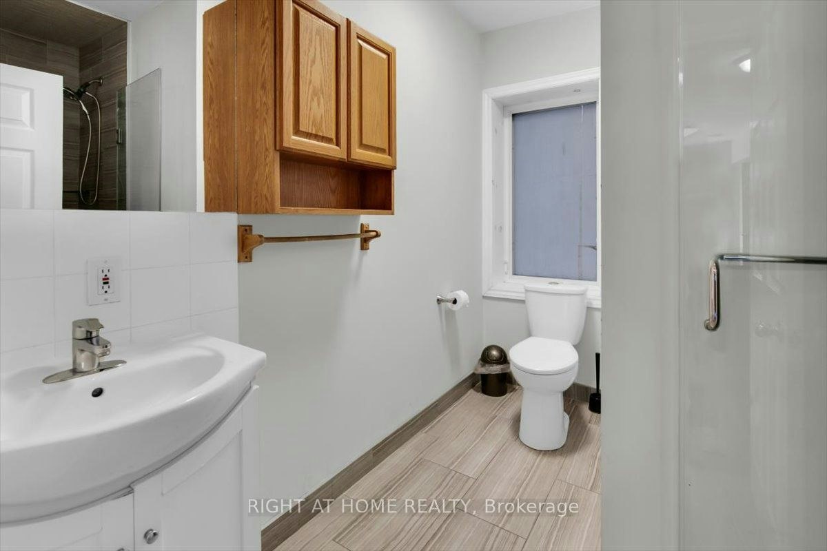 2nd & 3rd Floor-182 Mutual Street, Toronto, ON, M5B 2B3 - 12