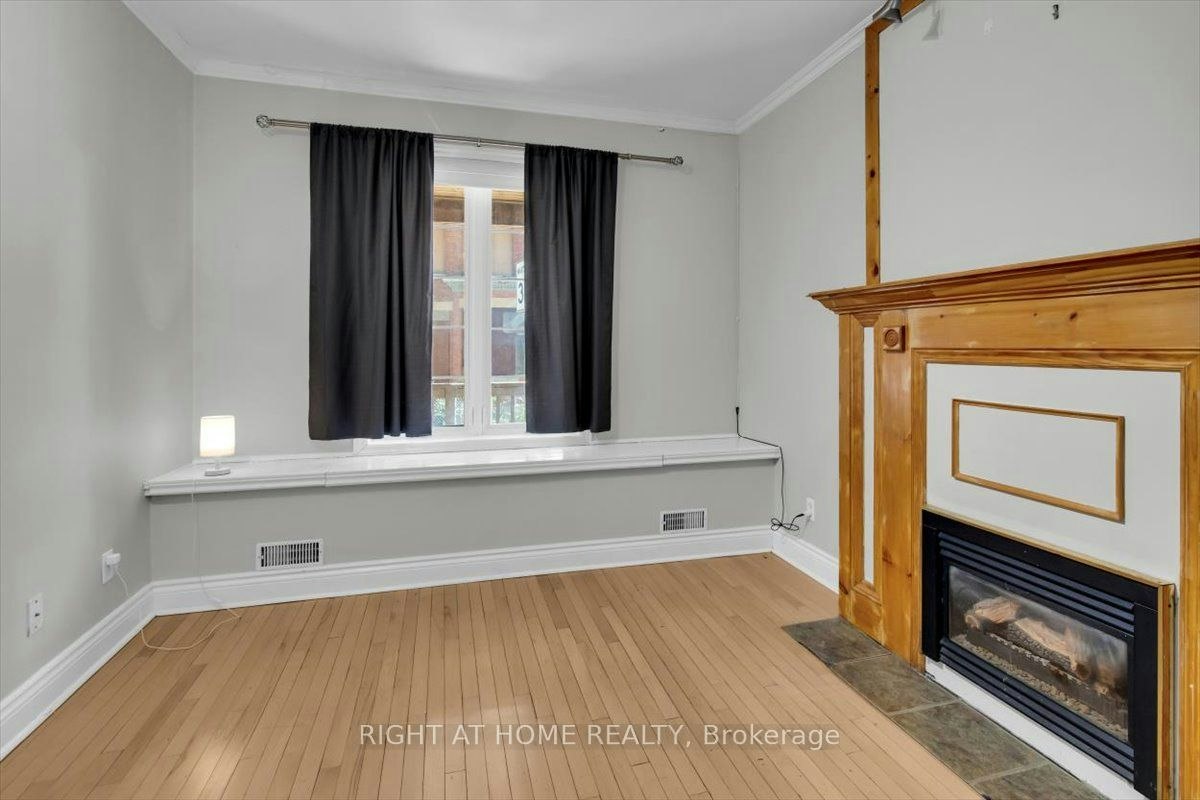Main & Lower-182 Mutual Street, Toronto, ON, M5B 2B3 - 7