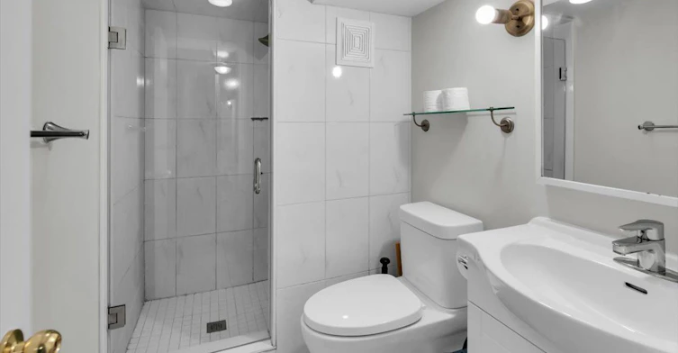 Main & Lower-182 Mutual Street, Toronto, ON, M5B 2B3 - 18
