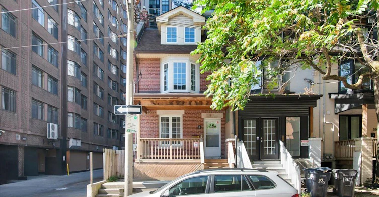 Main & Lower-182 Mutual Street, Toronto, ON, M5B 2B3