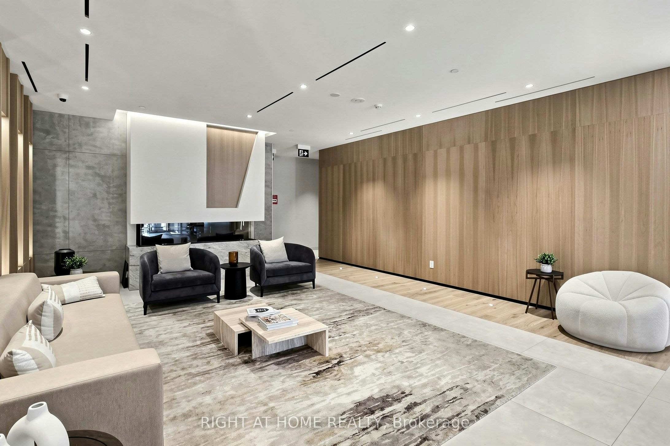 2502-5 Defries Street, Toronto, ON, M5A 0W7 - 40