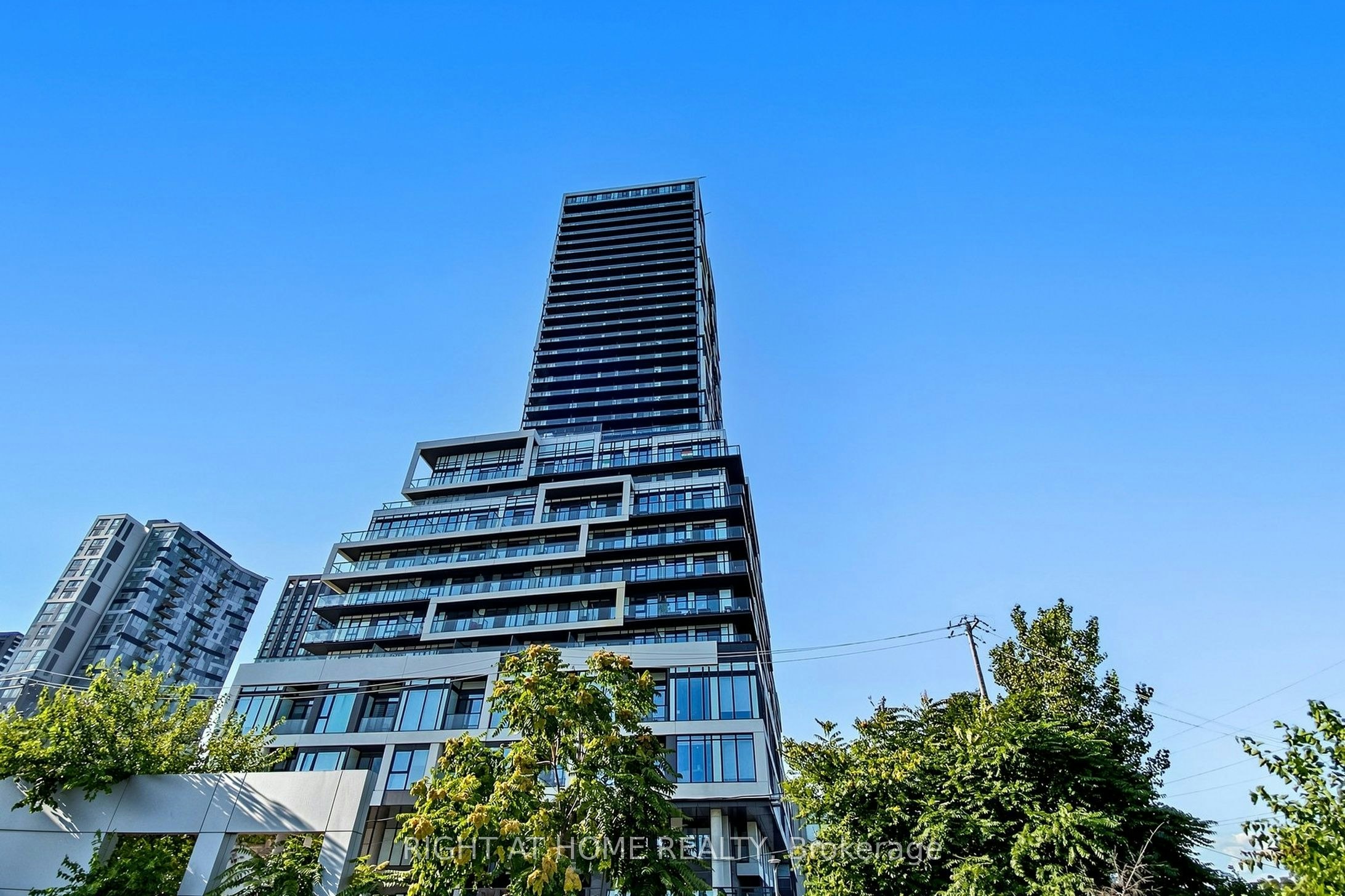 2502-5 Defries Street, Toronto, ON, M5A 0W7 - 2
