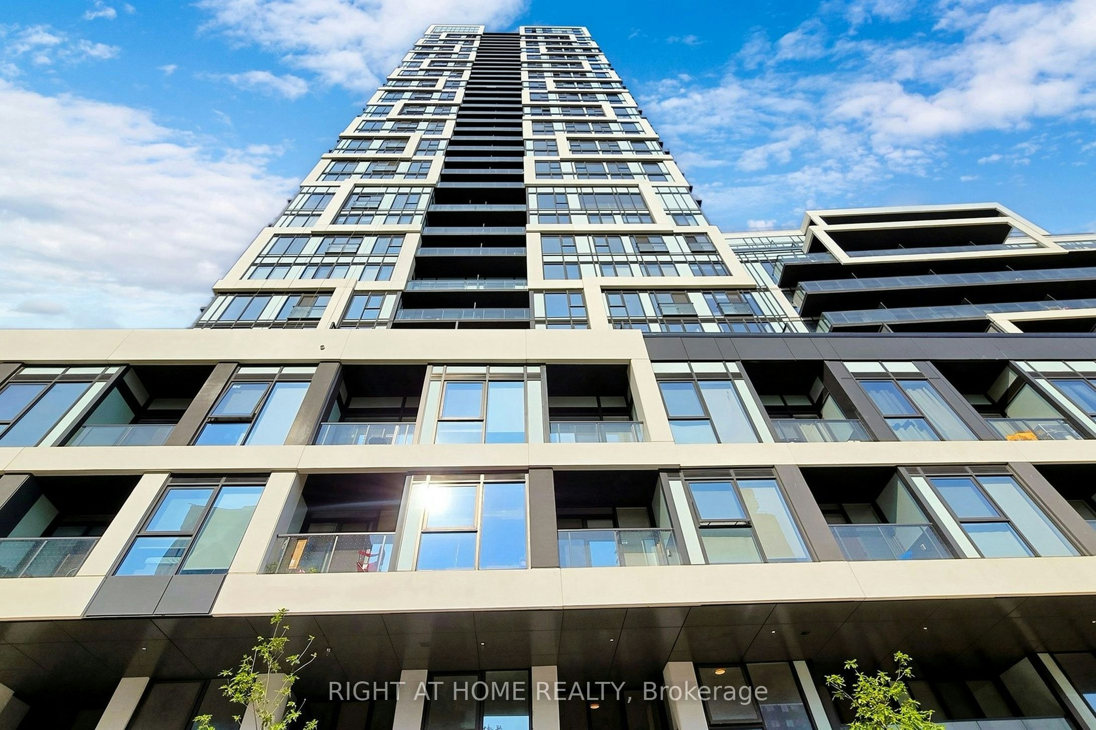 2502-5 Defries Street, Toronto, ON, M5A 0W7 - 5