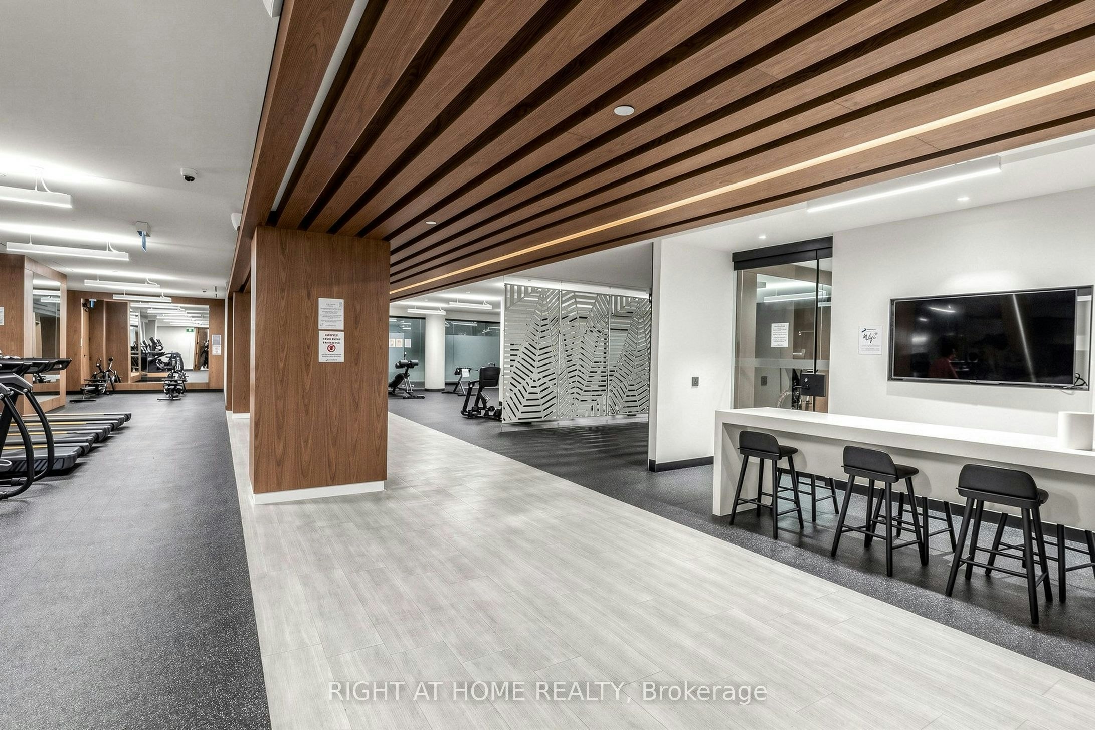 2502-5 Defries Street, Toronto, ON, M5A 0W7 - 35