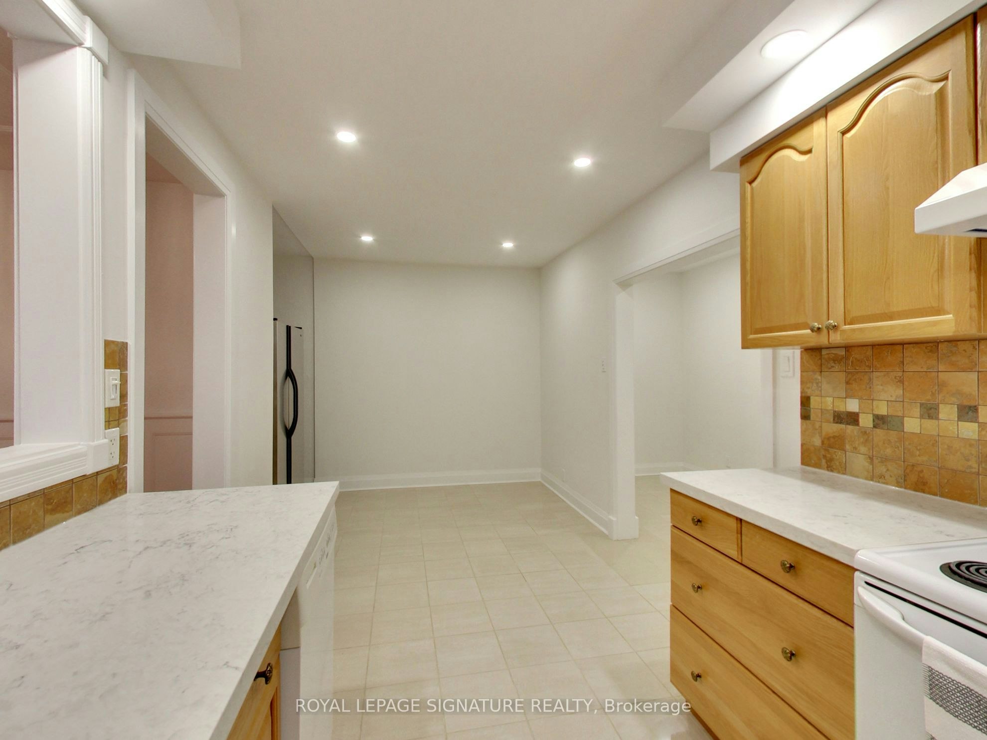 Main-1691 Bathurst Street, Toronto, ON, M5P 3K2 - 7