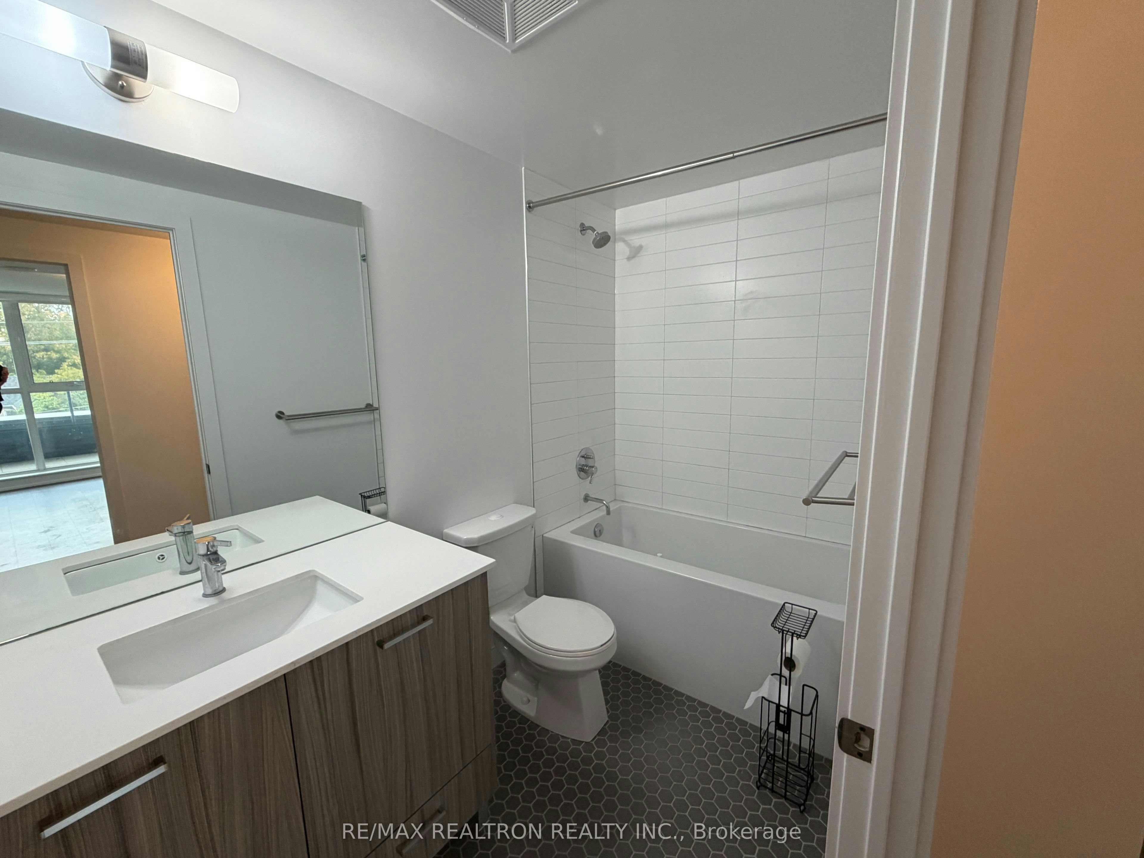 302-11 Lillian Street, Toronto, ON, M4S 2H7 - 10