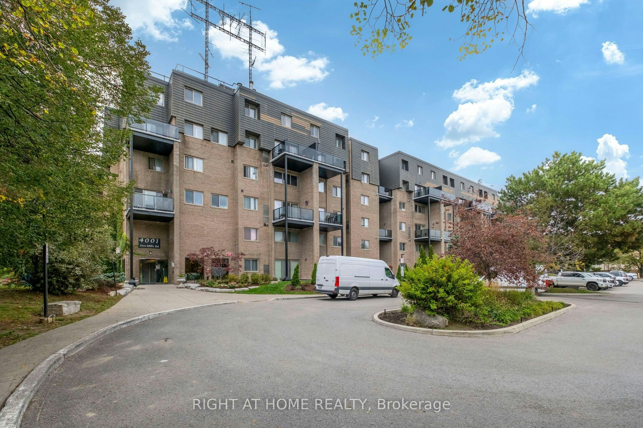 148-4001 Don Mills Road, Toronto, ON, M2H 3J8