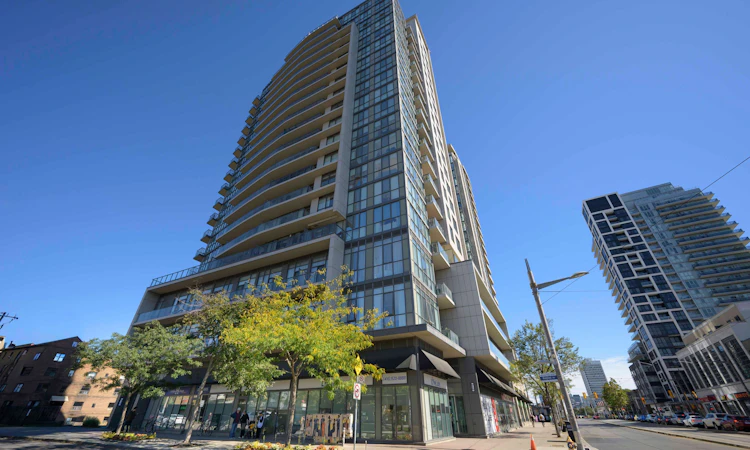 1404-530 St Clair Avenue W