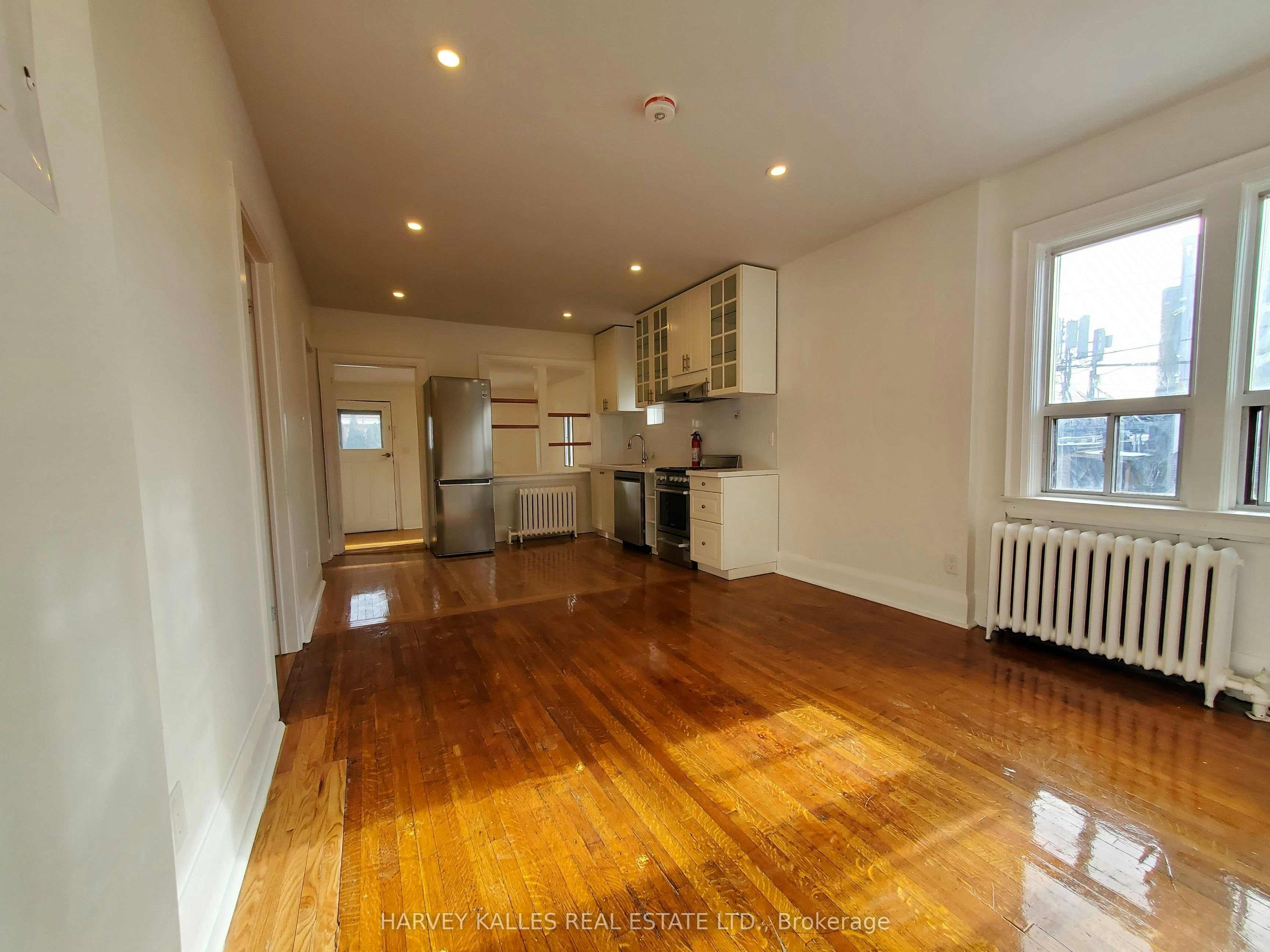 2-15 Alberta Avenue, Toronto, ON, M6H 2R5 - 7