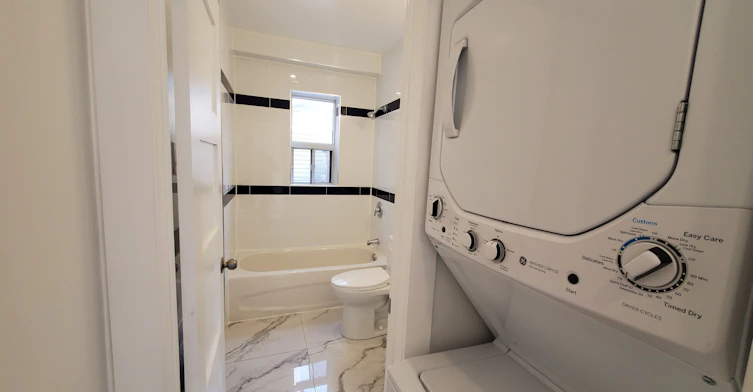 2-15 Alberta Avenue, Toronto, ON, M6H 2R5 - 13