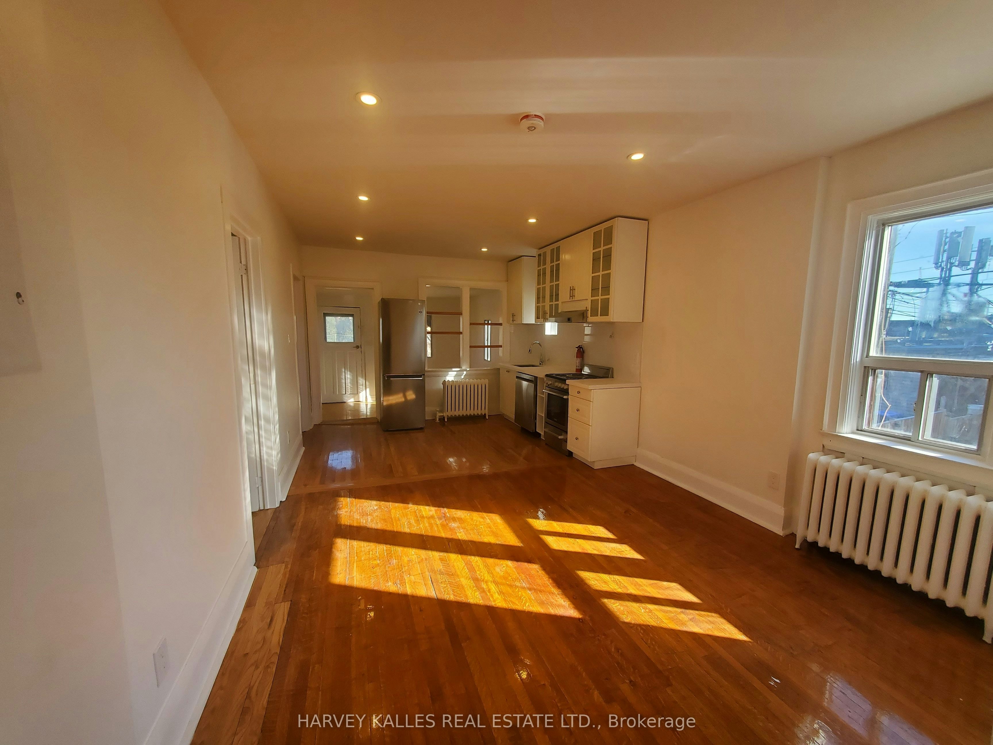 2-15 Alberta Avenue, Toronto, ON, M6H 2R5 - 4