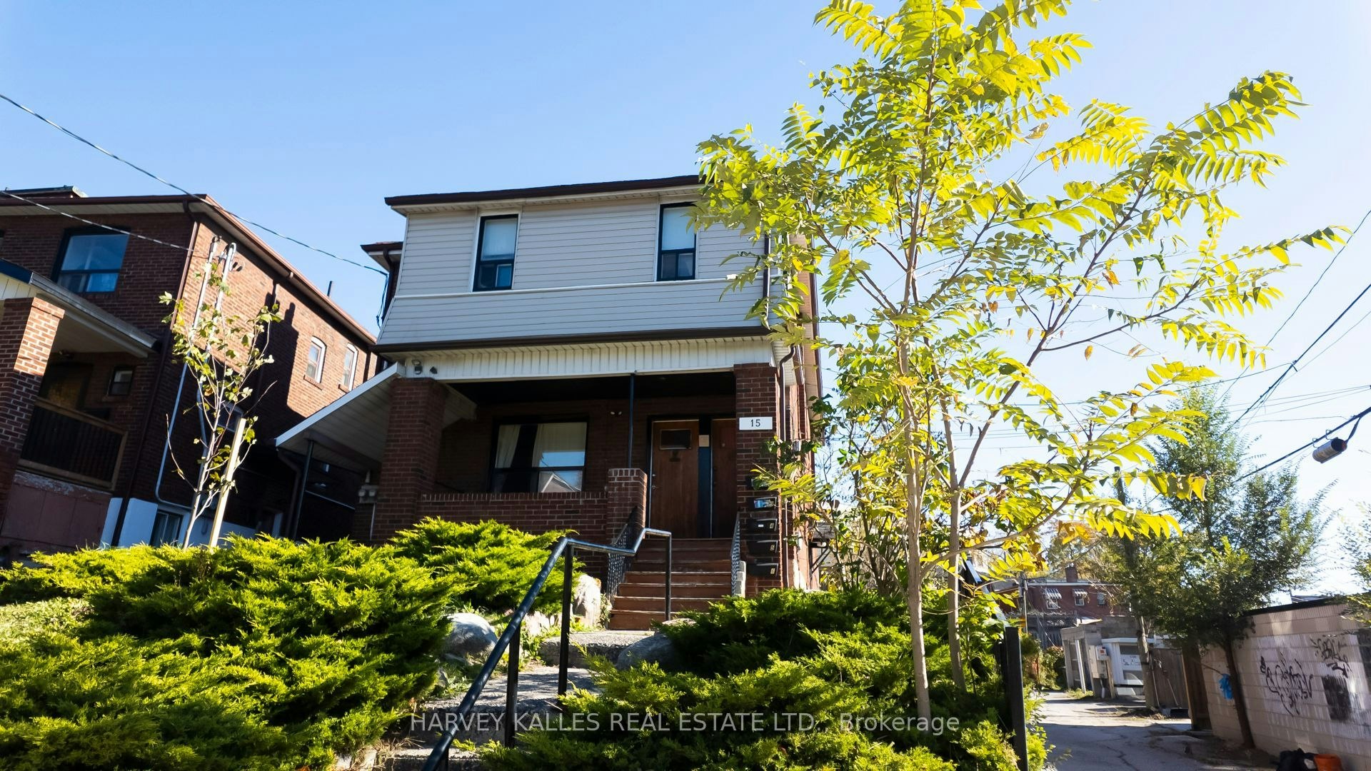 2-15 Alberta Avenue, Toronto, ON, M6H 2R5