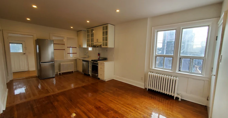 2-15 Alberta Avenue, Toronto, ON, M6H 2R5 - 2