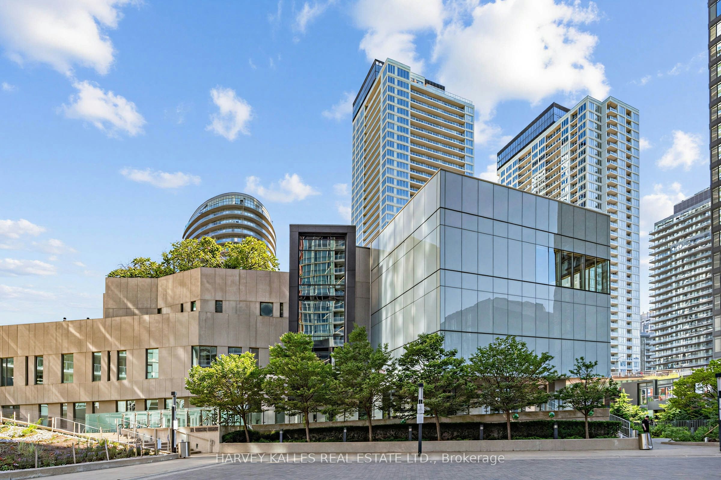 608-90 Queens Wharf Road, Toronto, ON, M5V 0E6