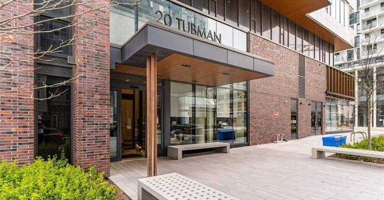 209-20 Tubman Avenue, Toronto, ON, M5A 0M5