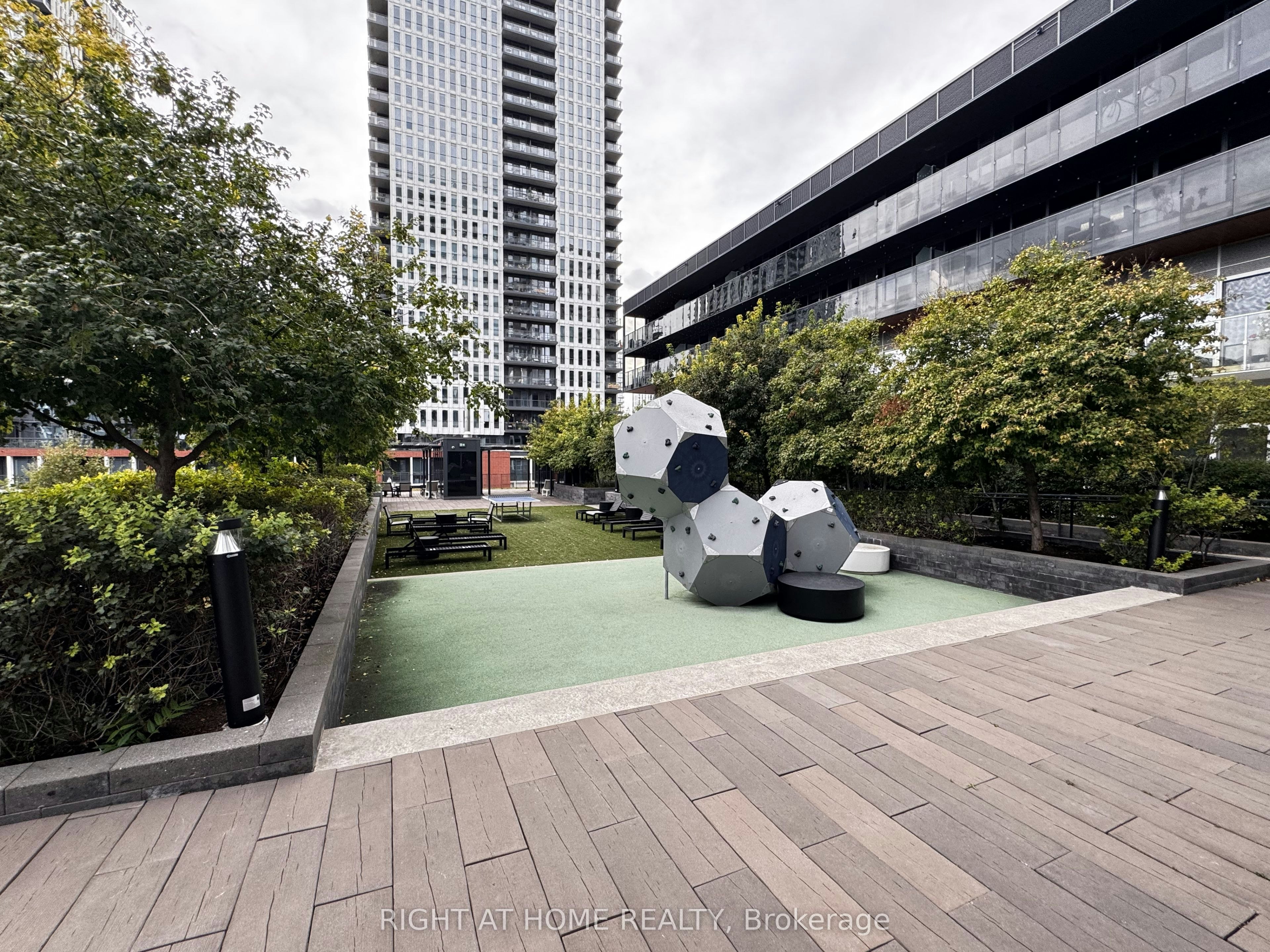 209-20 Tubman Avenue, Toronto, ON, M5A 0M5 - 28