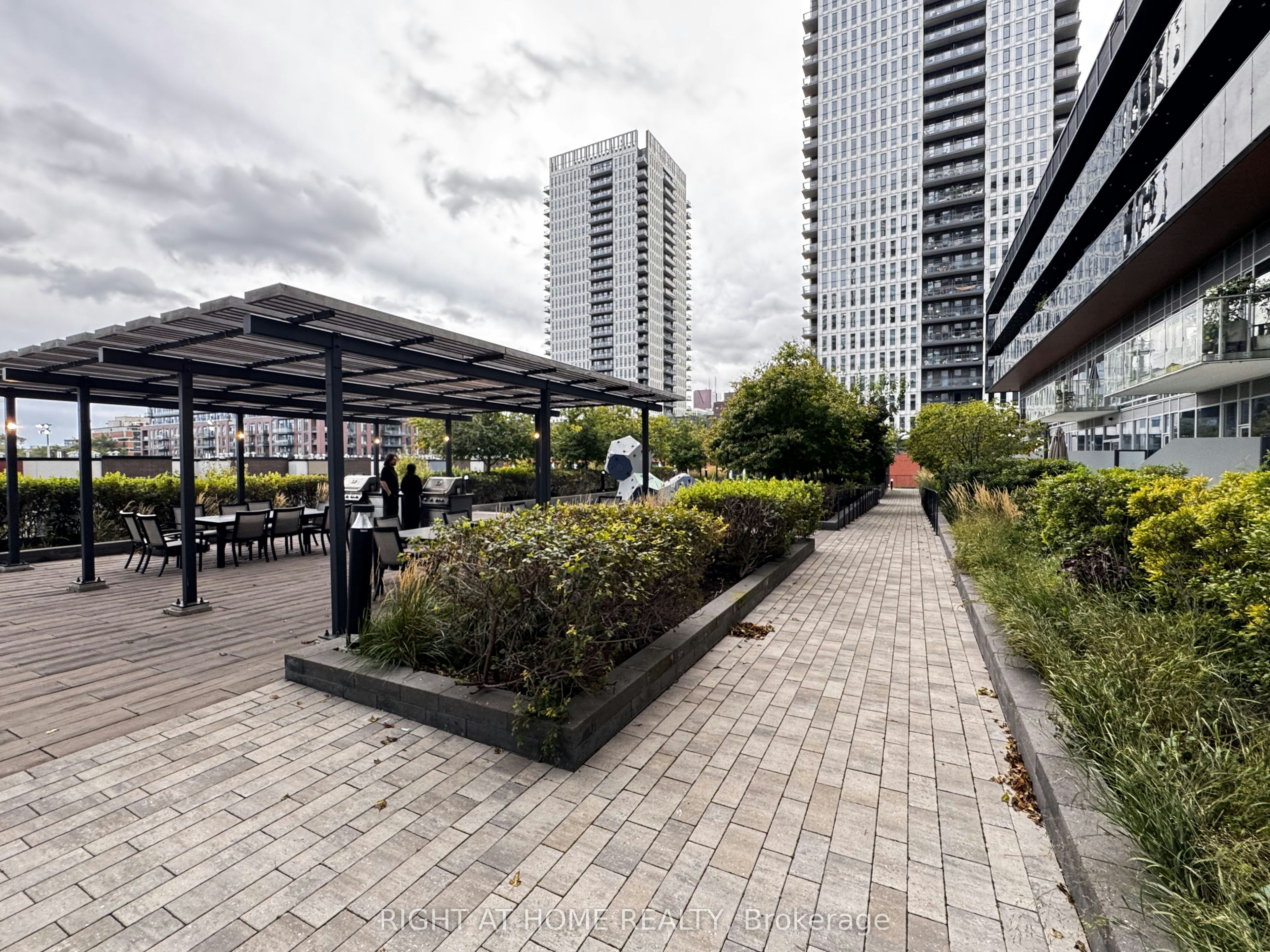 209-20 Tubman Avenue, Toronto, ON, M5A 0M5 - 24