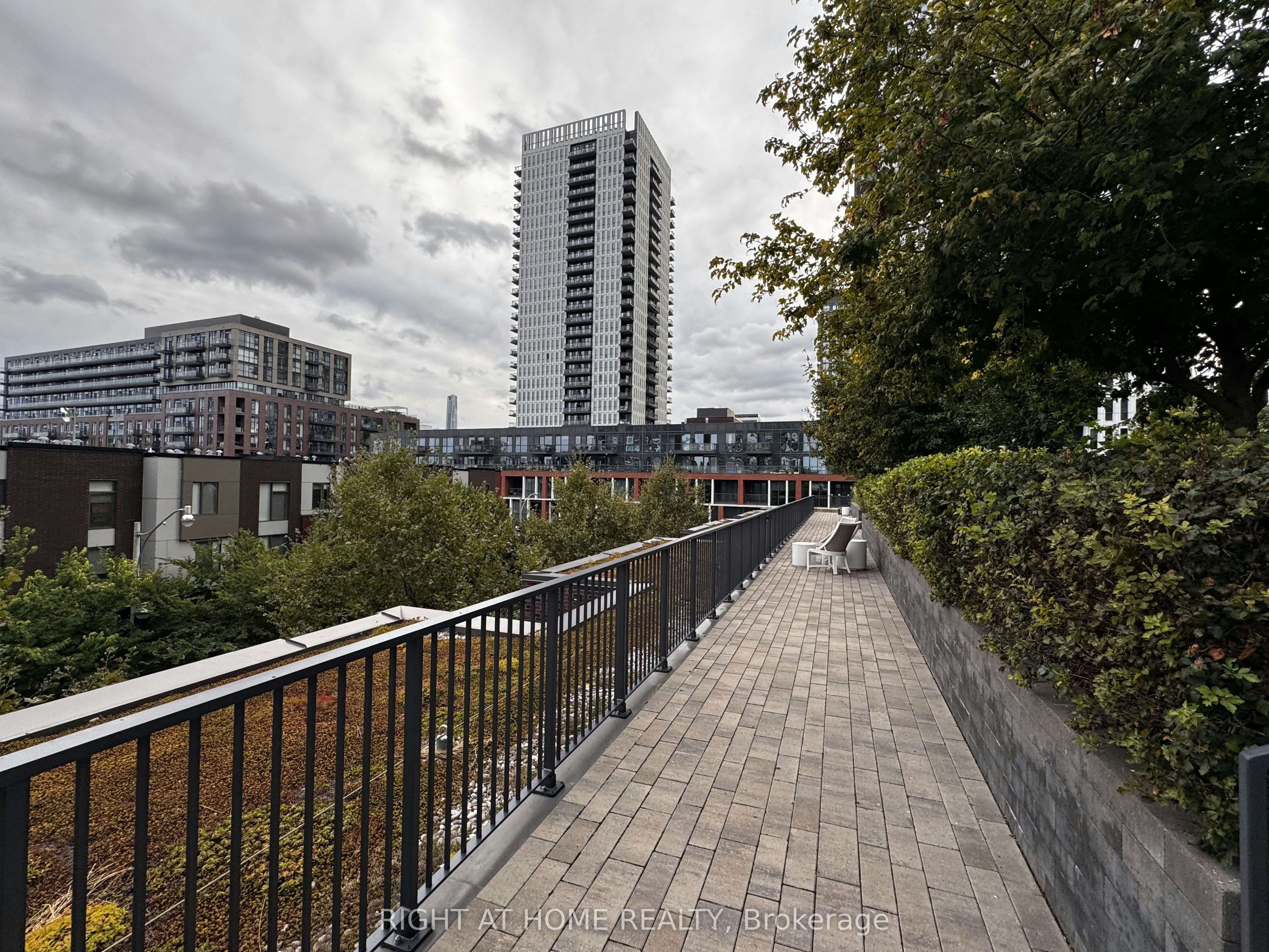 209-20 Tubman Avenue, Toronto, ON, M5A 0M5 - 27