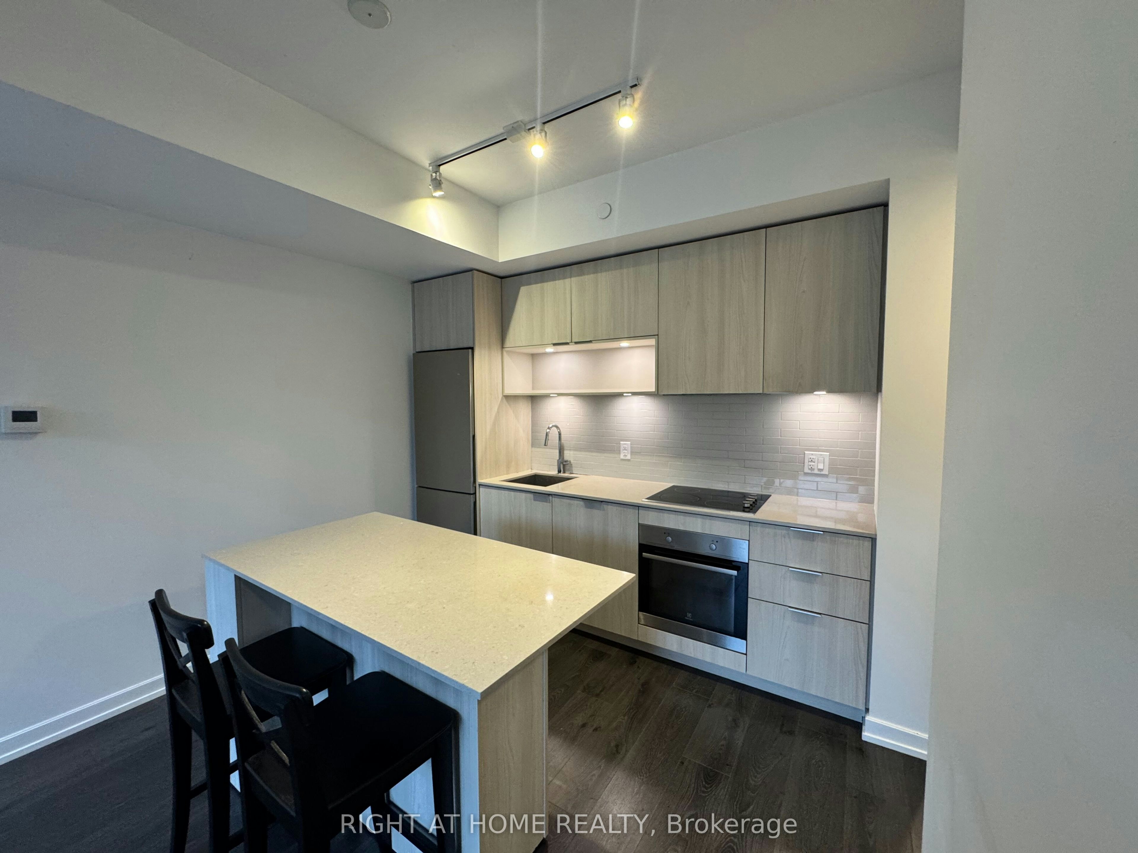209-20 Tubman Avenue, Toronto, ON, M5A 0M5 - 12