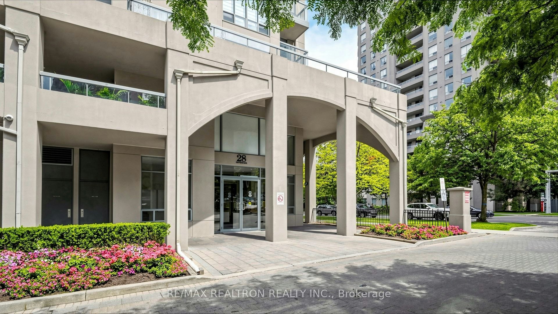 207-28 Empress Avenue, Toronto, ON, M2N 6Z7 - 2