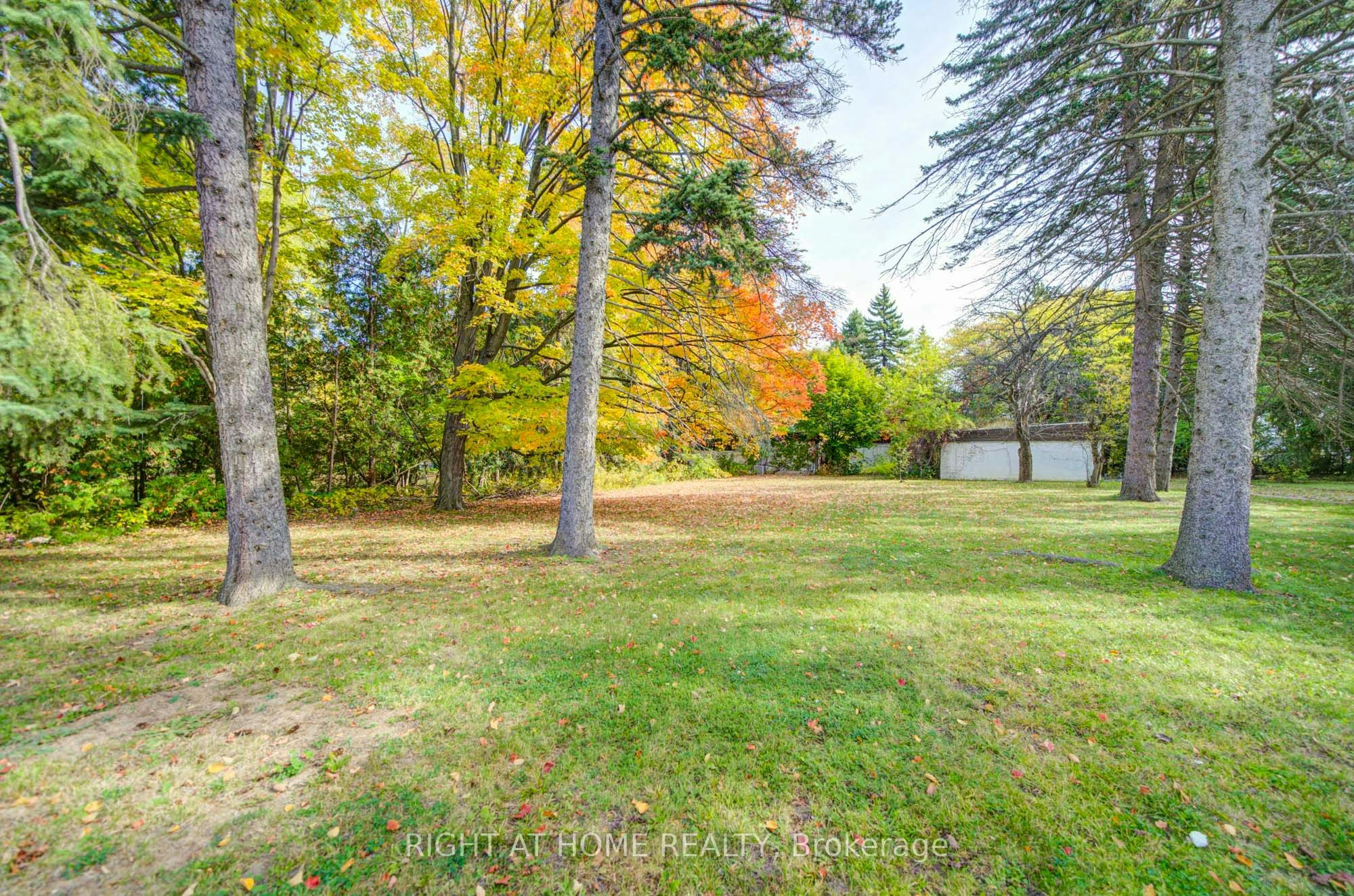 48 The Bridle Path, Toronto, ON, M2L 1C8