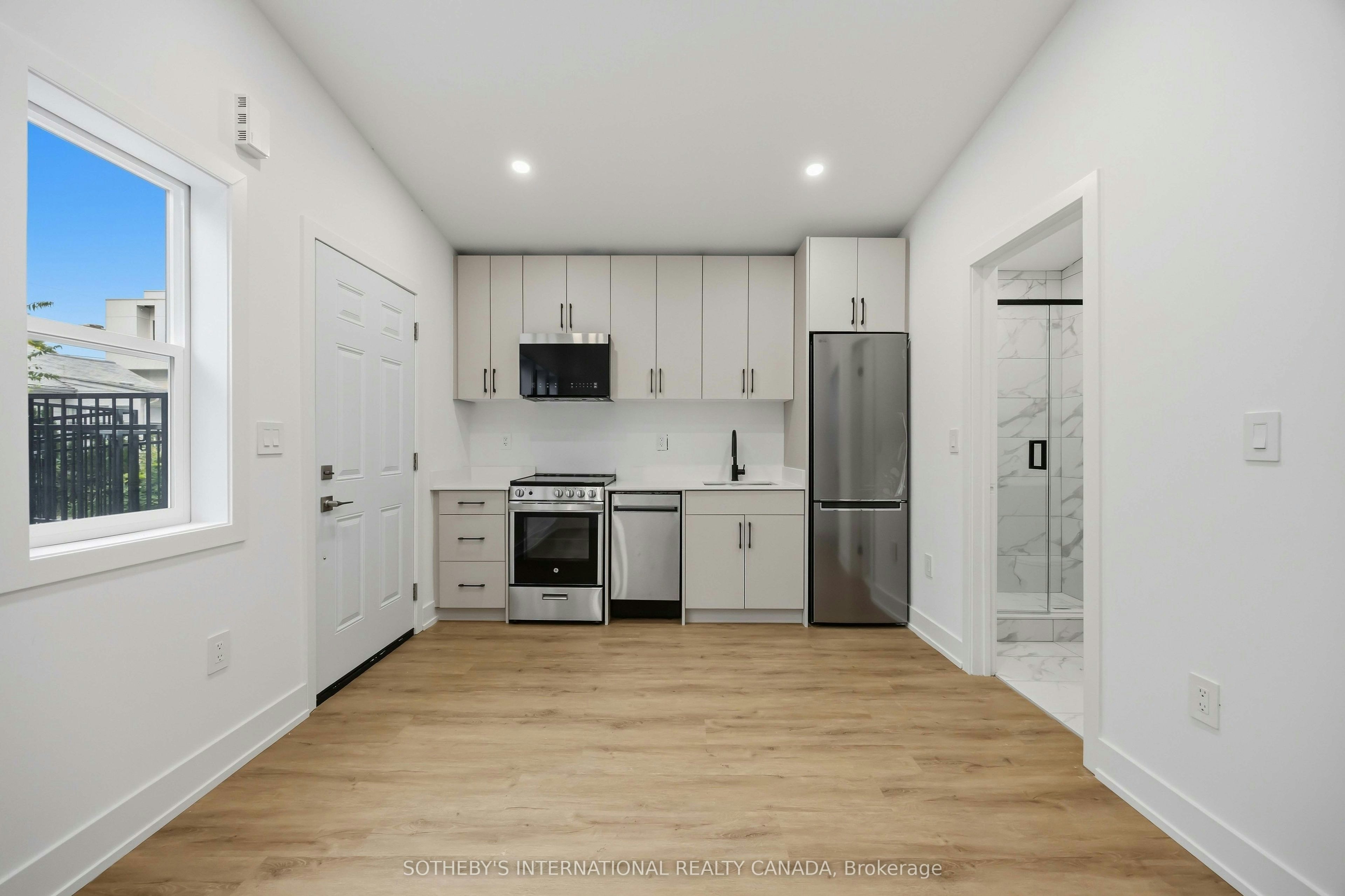 5-207 Connaught Avenue, Toronto, ON, M2M 1H6 - 6