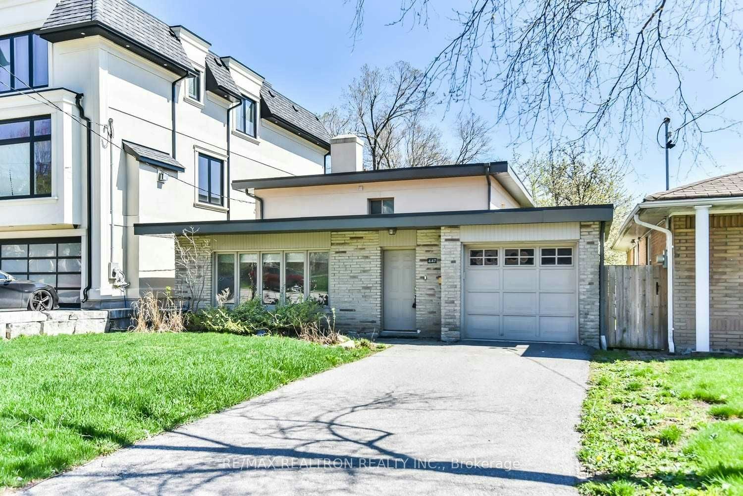447 Glengrove Avenue W, Toronto, ON, M5N 1X4