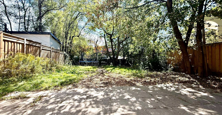 447 Glengrove Avenue W, Toronto, ON, M5N 1X4 - 22