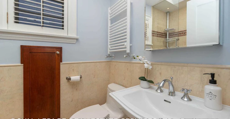 101 Old Orchard Grove, Toronto, ON, M5M 2E1 - 24