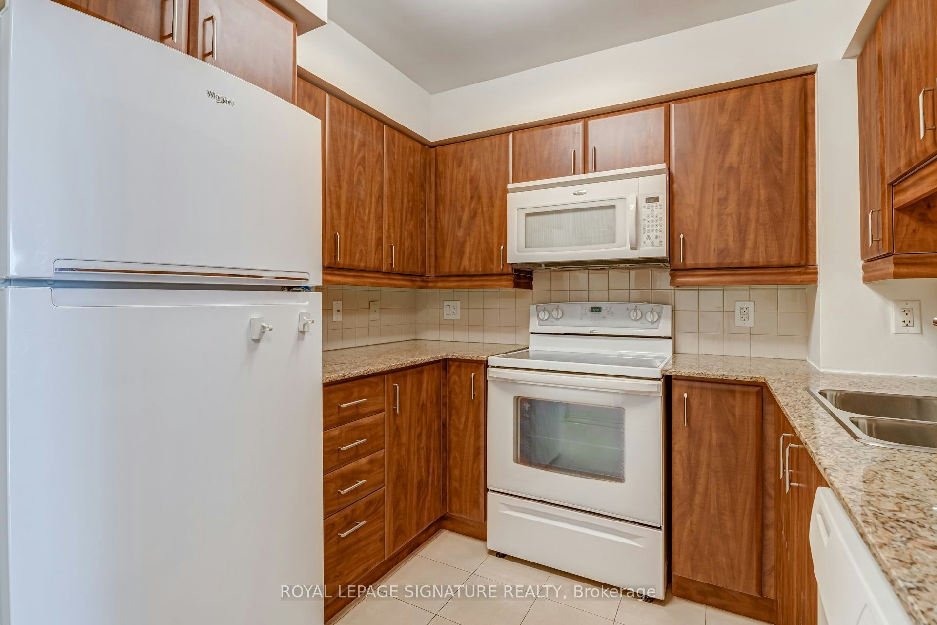 612-736 Spadina Avenue, Toronto, ON, M5S 2J6 - 4