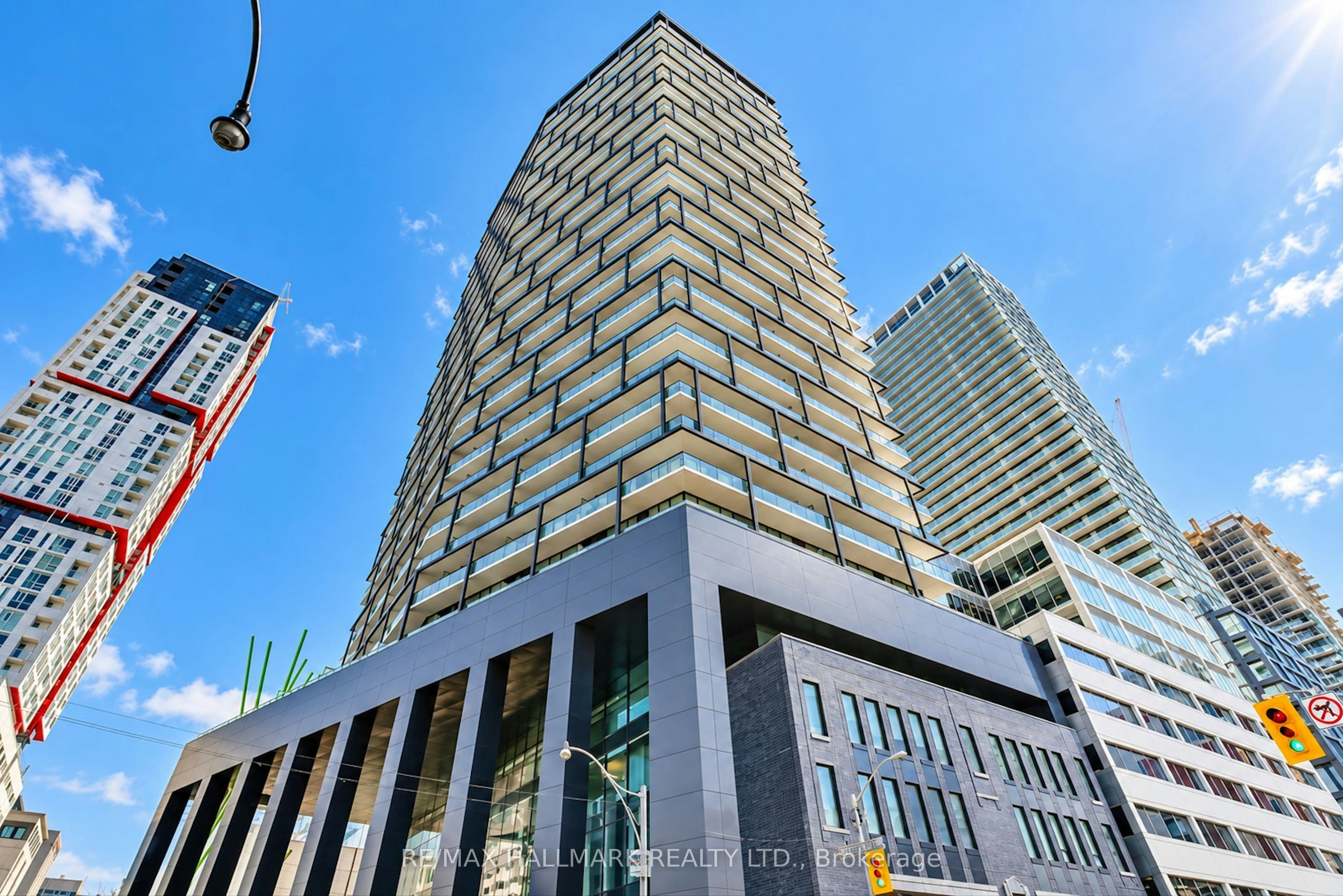 2202-125 Peter Street, Toronto, ON, M5V 2G9
