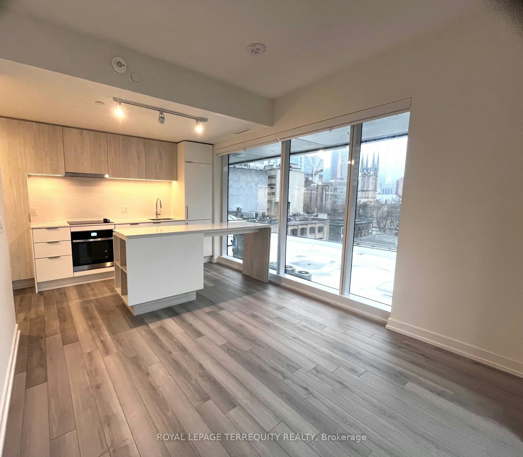 804-89 Church Street, Toronto, ON, M5C 0B7 - 4