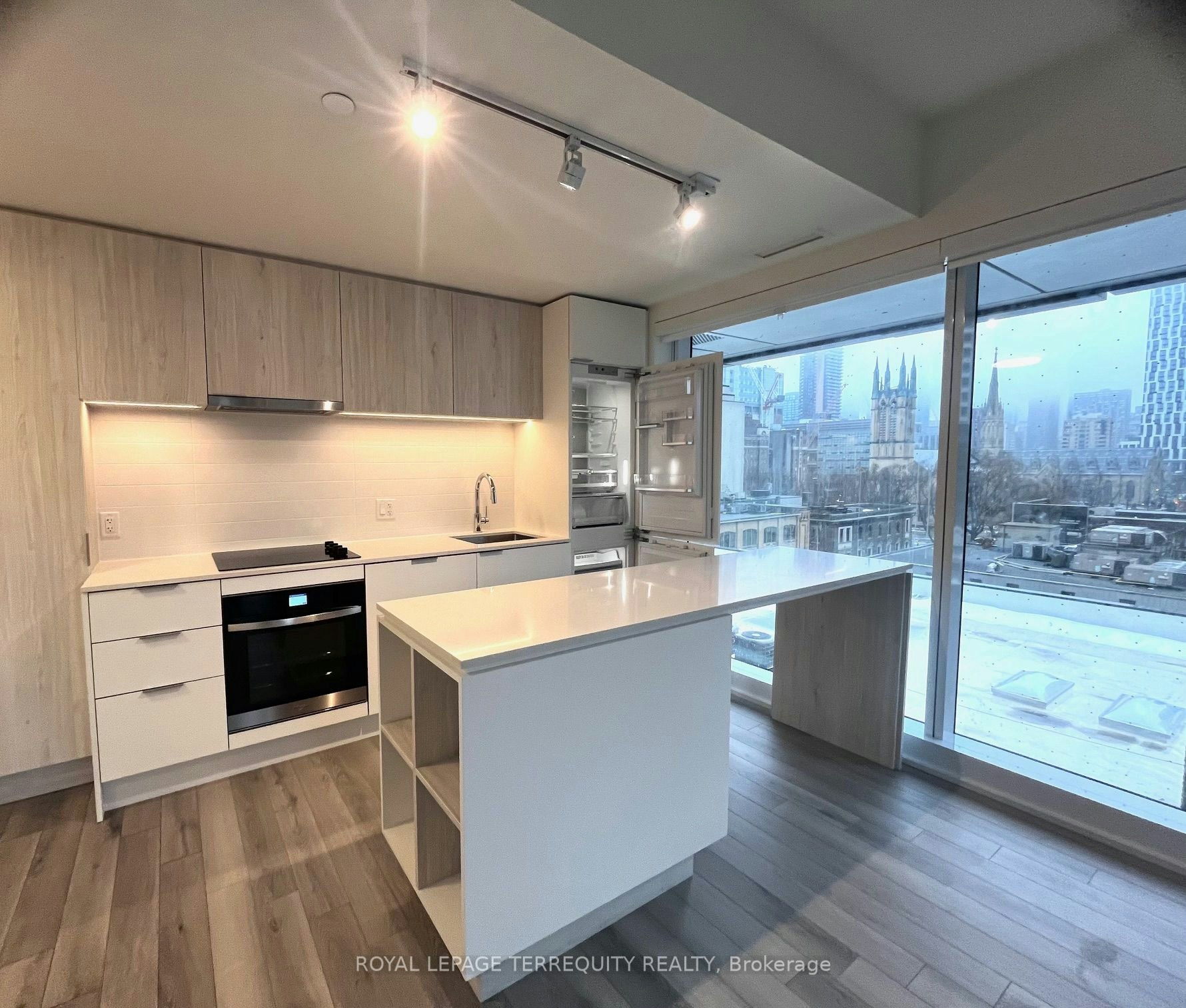 804-89 Church Street, Toronto, ON, M5C 0B7 - 5