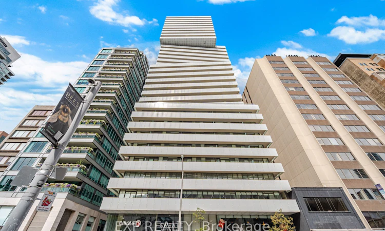 2505-200 Bloor Street W