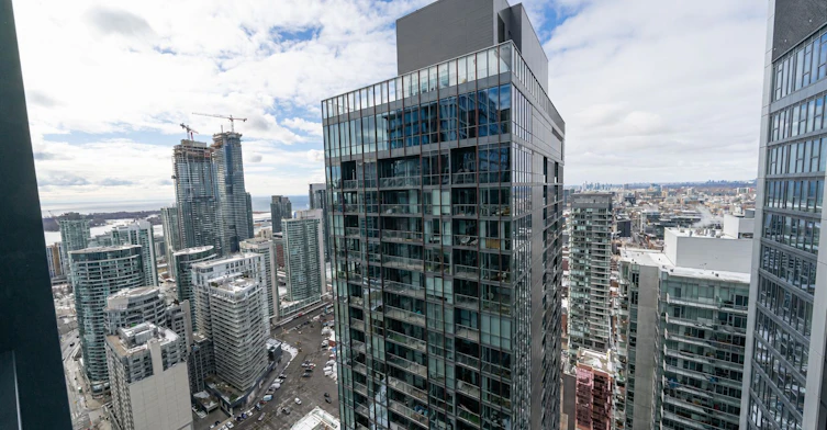 4805-115 Blue Jays Way, Toronto, ON, M5V 0N4 - 17