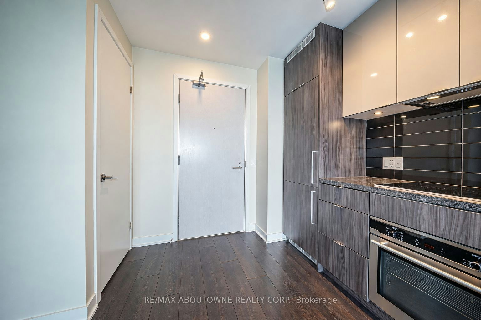4805-115 Blue Jays Way, Toronto, ON, M5V 0N4 - 5