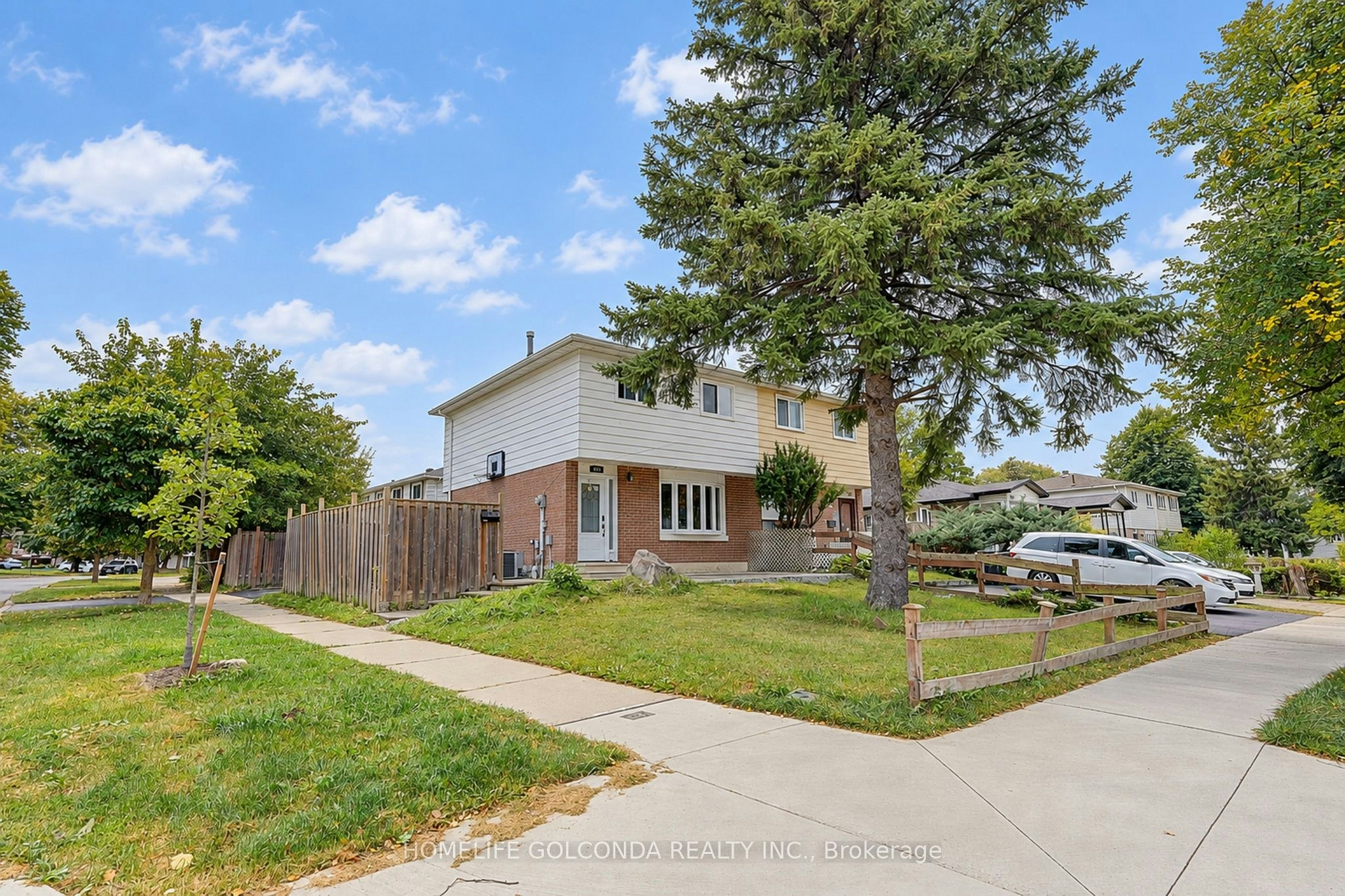 258 Hollyberry Trail, Toronto, ON, M2H 2P4