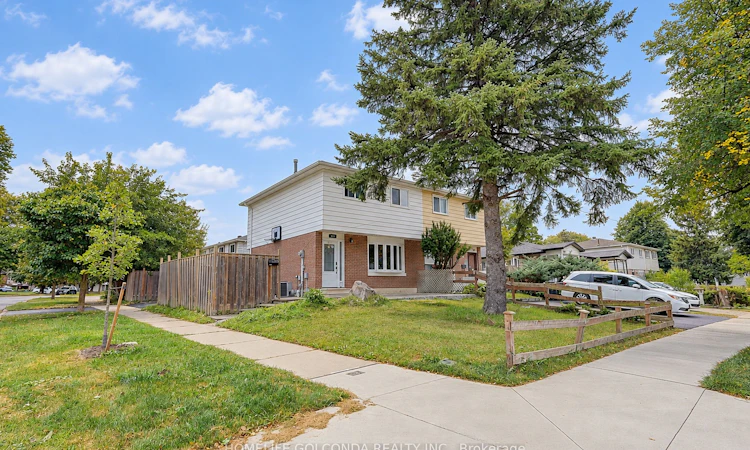 258 Hollyberry Trail