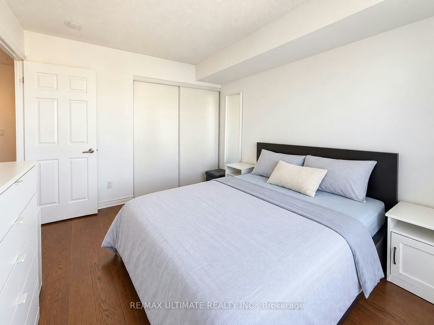 2901-763 Bay Street, Toronto, ON, M5G 2R3 - 3
