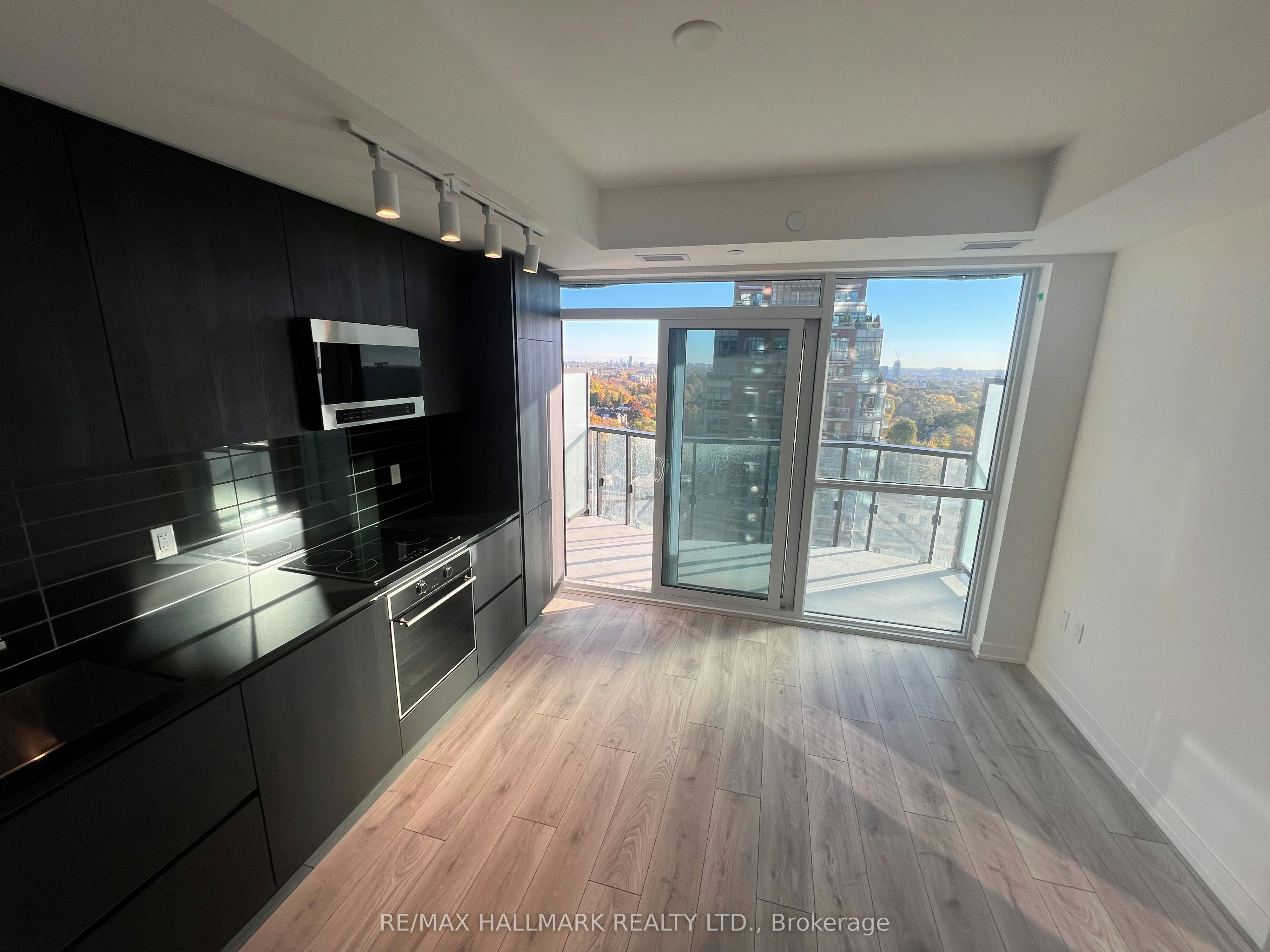 1303-120 Broadway Avenue, Toronto, ON, M4P 1V7 - 10