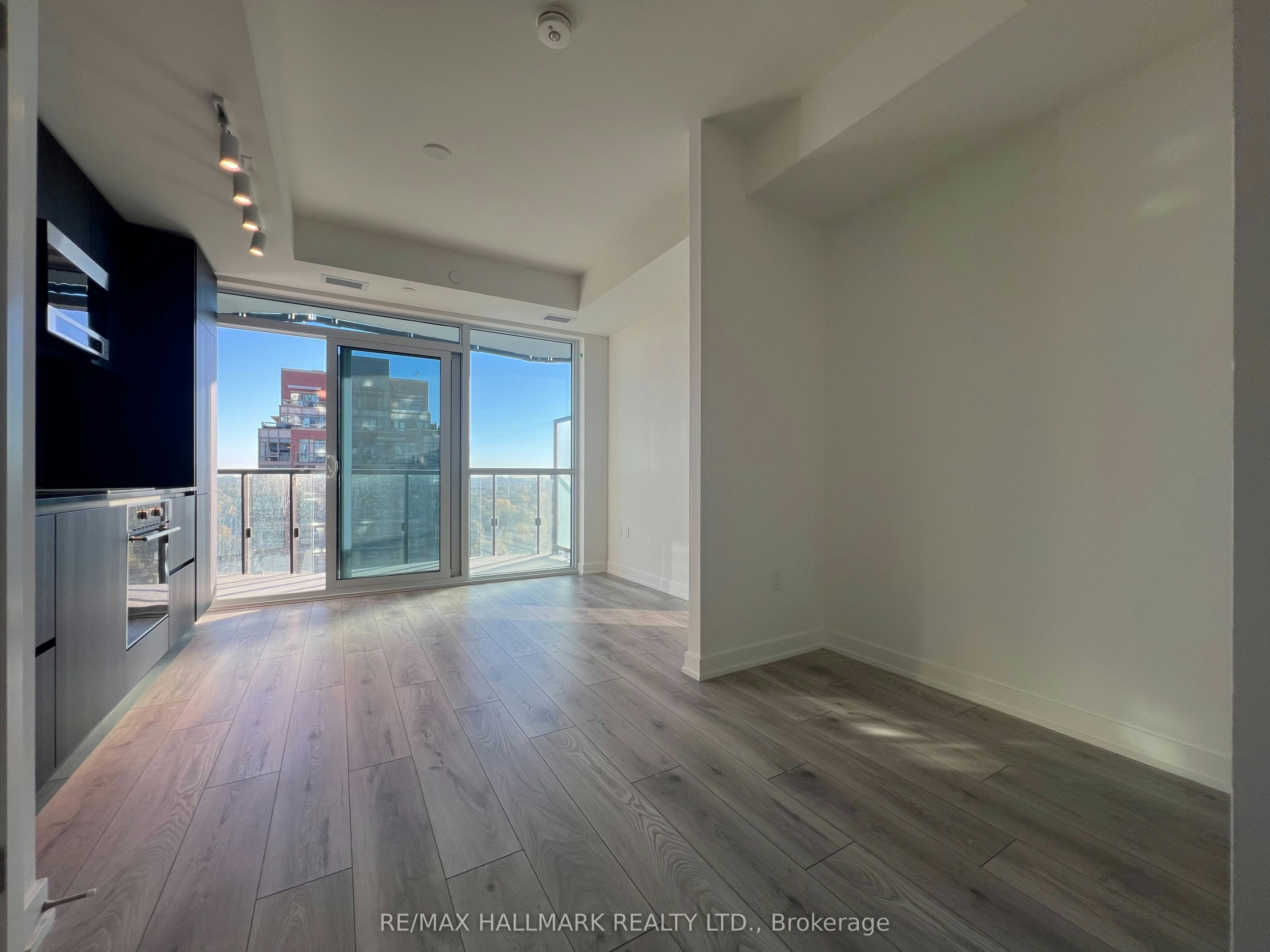 1303-120 Broadway Avenue, Toronto, ON, M4P 1V7 - 5