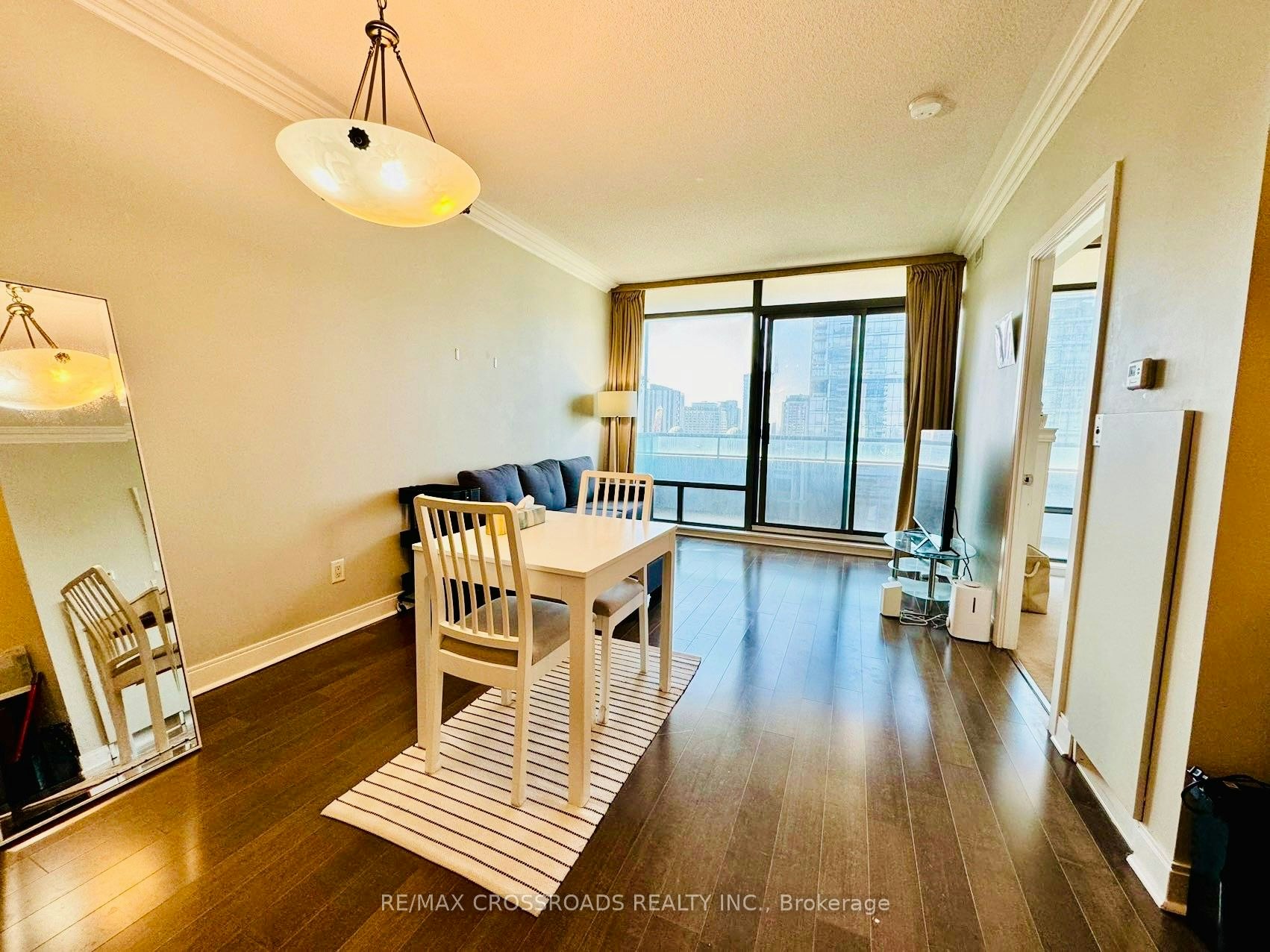 2206-18 Yorkville Avenue, Toronto, ON, M4W 3Y8 - 9