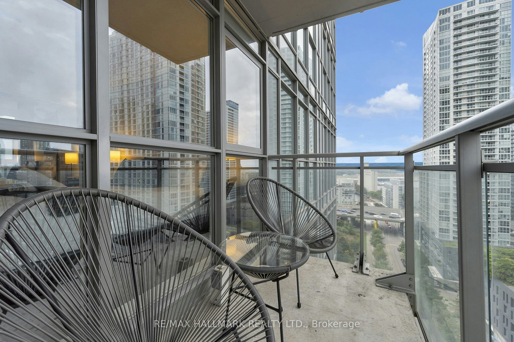 1905-151 Dan Leckie Way, Toronto, ON, M5V 4B2 - 28