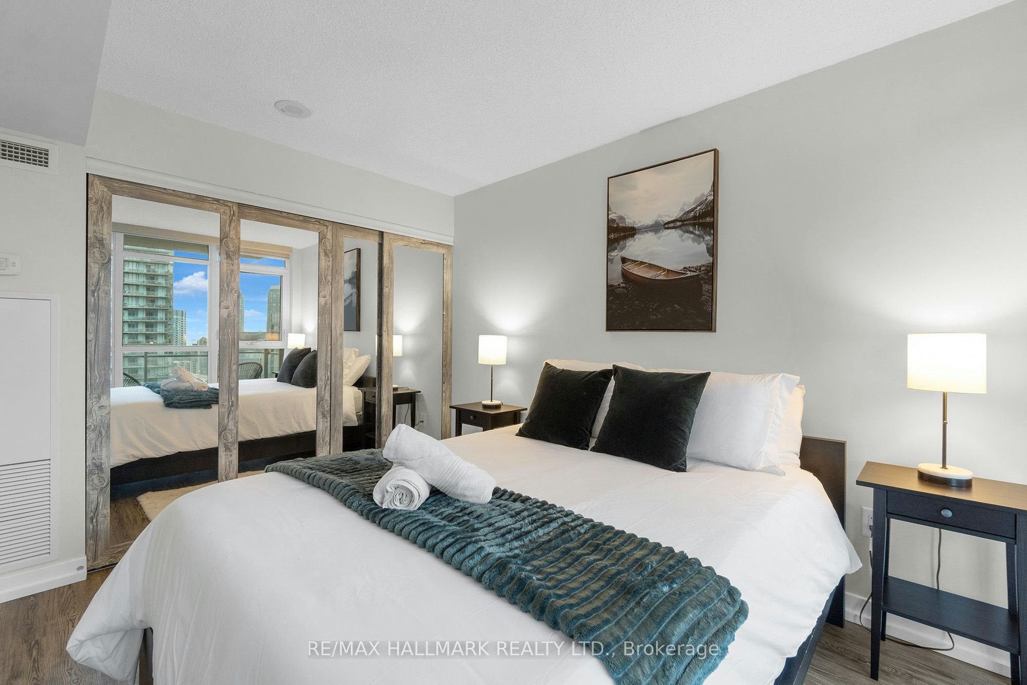 1905-151 Dan Leckie Way, Toronto, ON, M5V 4B2 - 18