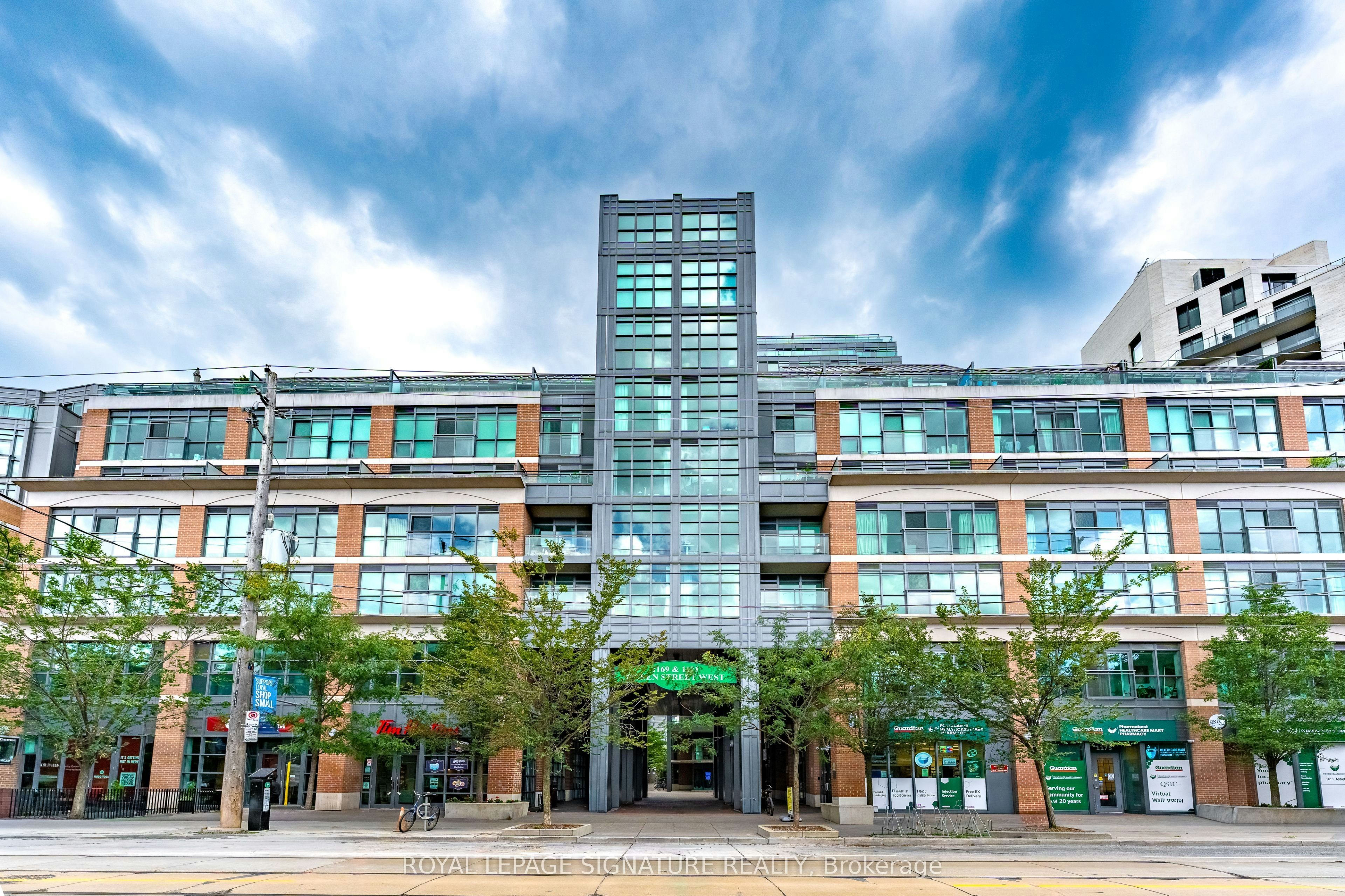 328-1169 Queen Street W, Toronto, ON, M6J 0A4