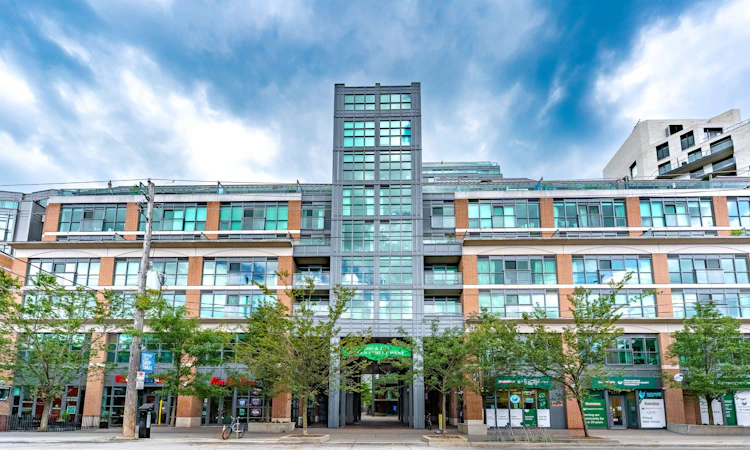 328-1169 Queen Street W